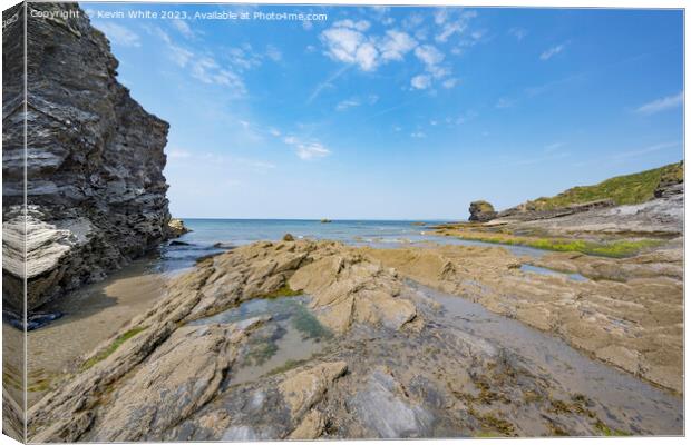 Broadhaven North rugged coastline mixed with large sandy beach Canvas Print by Kevin White