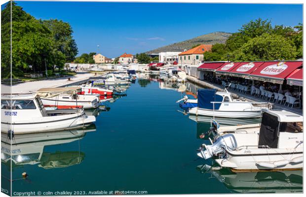 Between Croatia mainland and the island of Trogir Canvas Print by colin chalkley