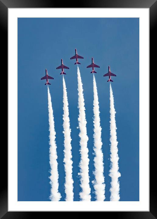 The Red Arrows 02 Cosford Air Show 2023 Framed Mounted Print by Glen Allen