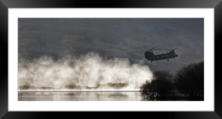 Chinook helicopter coming into land Framed Mounted Print by Rory Trappe