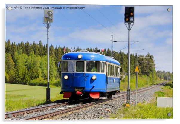 Blue VR Class Dm7 Diesel Multiple Unit on the Move Acrylic by Taina Sohlman