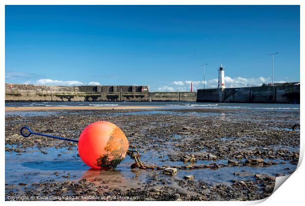 Low Tide in Anstruther Harbour Print by Kasia Design