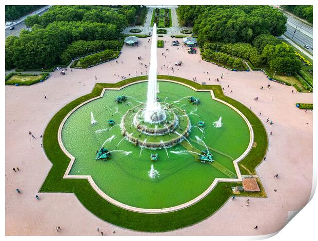 Buckingham Fountain in Chicago - aerial view - CHICAGO, USA - JUNE 06, 2023 Print by Erik Lattwein