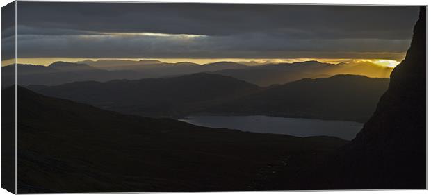 Dawn breaks over Loch Kishorn Canvas Print by Gary Eason