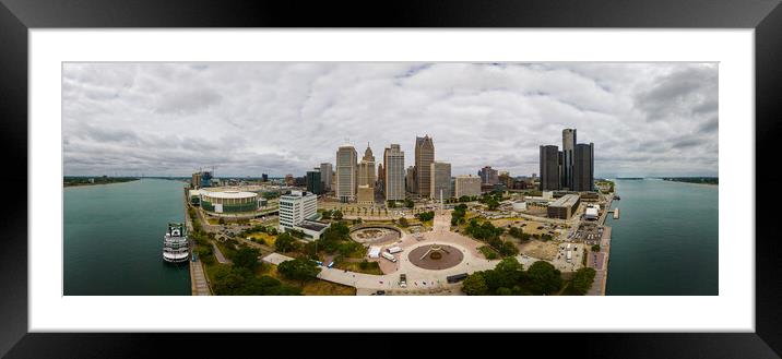Panoramic view over Detroit Michigan - DETROIT, USA - JUNE 13, 2023 Framed Mounted Print by Erik Lattwein