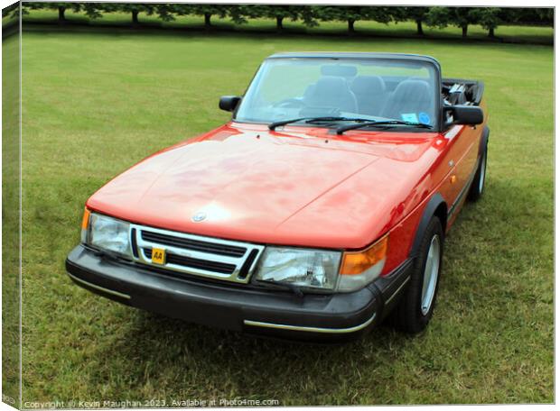 Saab 900 Convertible 1991 Canvas Print by Kevin Maughan