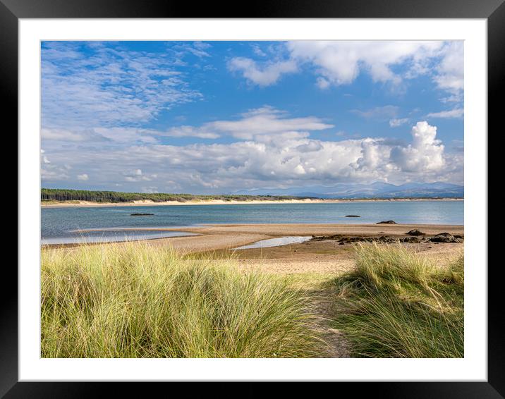 Llanddwyn Island Beach, Anglesey. Framed Mounted Print by Colin Allen