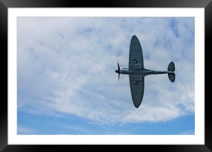 The Majestic Spitfire 01 Framed Mounted Print by Glen Allen