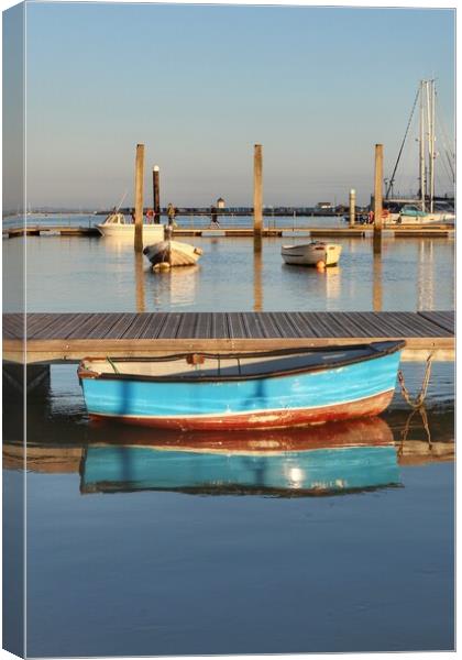 Brightlingsea Harbour in the sunrise  Canvas Print by Tony lopez