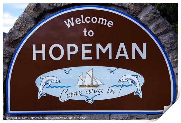 Discovering Hopeman Print by Tom McPherson