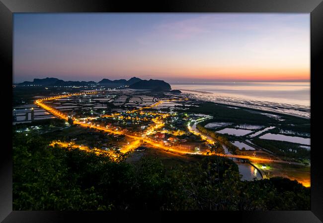 THAILAND PRACHUAP SAM ROI YOT KHAO DAENG Framed Print by urs flueeler