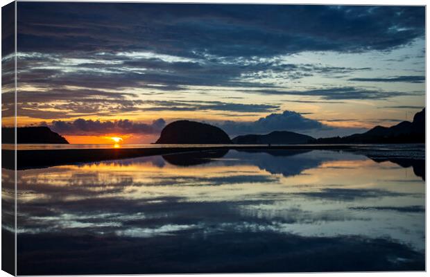 THAILAND PRACHUAP SAM ROI YOT BEACH Canvas Print by urs flueeler