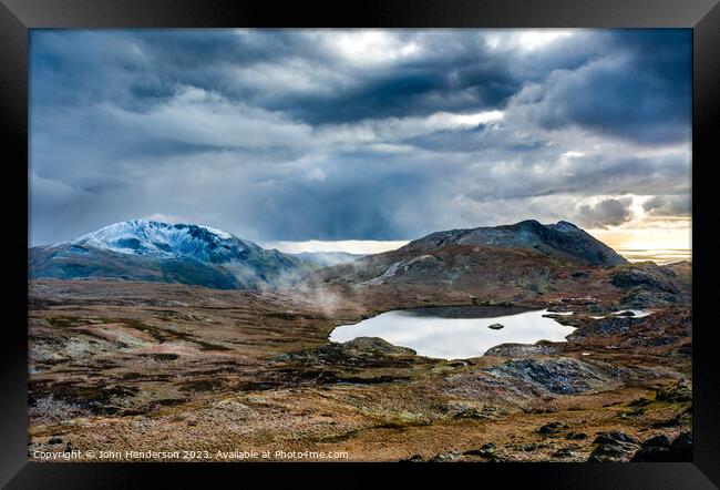 Cnicht and the Moelwyns. Framed Print by John Henderson