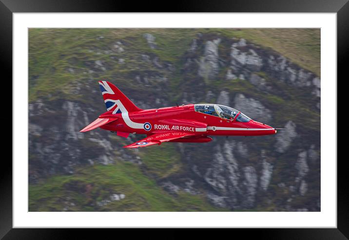 Red Arrow XX278 Framed Mounted Print by Rory Trappe