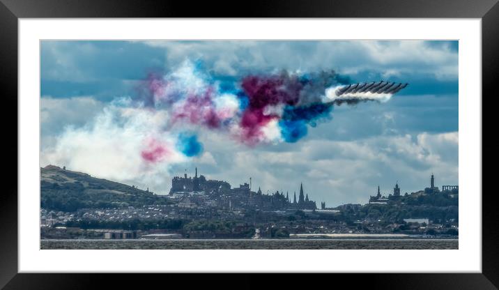 Red Arrows over Edinburgh Framed Mounted Print by Duncan Loraine