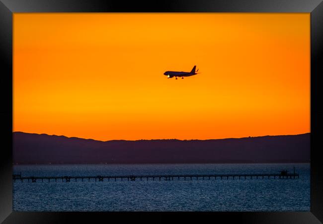 Boeing on Approach Framed Print by Gareth Burge Photography