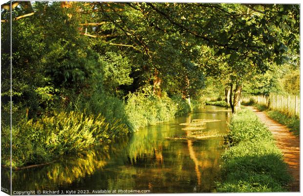 River Windrush, Bourton-on-the-Water, Gloucestershire Canvas Print by Richard J. Kyte