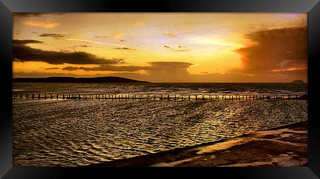 Somerset Sunset. Framed Print by paul cowles
