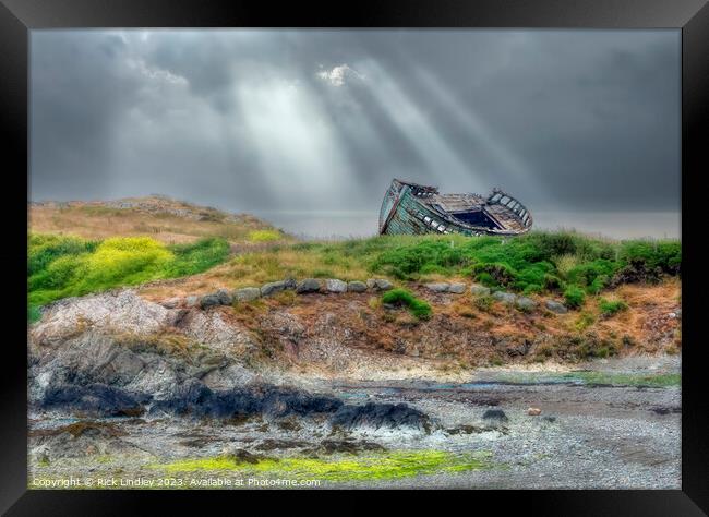 The Old Wreck Framed Print by Rick Lindley