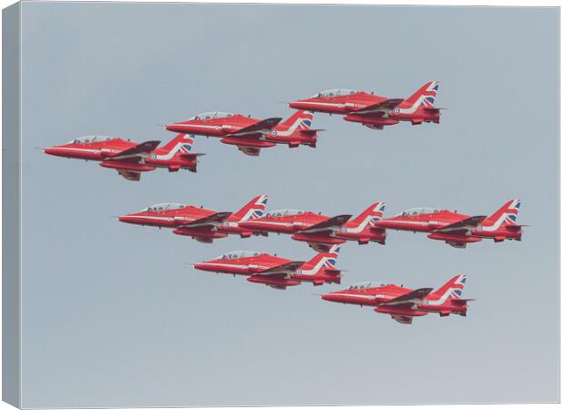 RAF Red Arrows Canvas Print by Andrew Scott