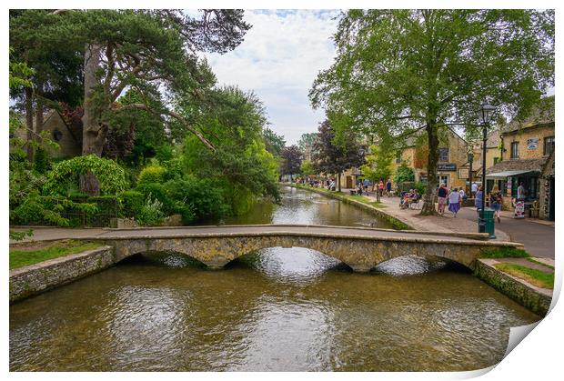 Bourton on the Water famous stone bridge Print by Tracey Turner