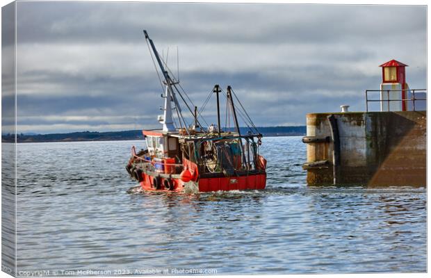 Departure from Burghead Harbour Canvas Print by Tom McPherson