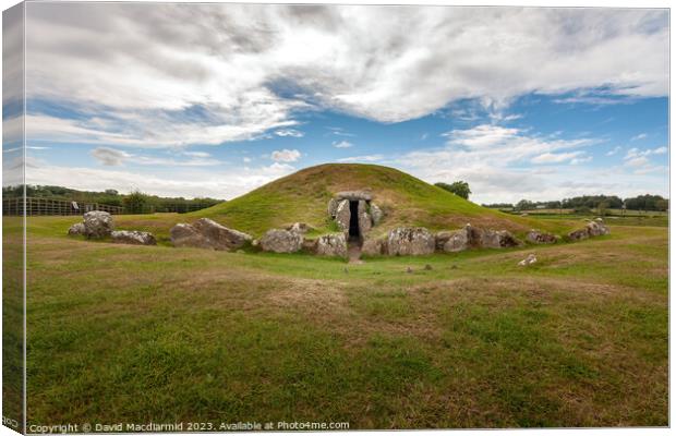 Neolithic burial chamber Canvas Print by David Macdiarmid