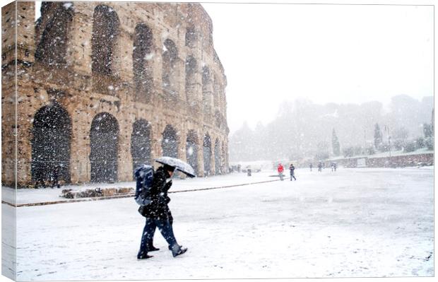 The Colosseum under heavy snow Canvas Print by Fabrizio Troiani