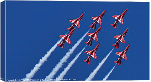 'Red Arrows' Spectacular Lossiemouth Flyover' Canvas Print by Tom McPherson