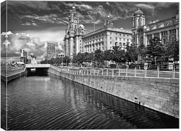 The Three Graces, Liverpool  Canvas Print by Darren Galpin