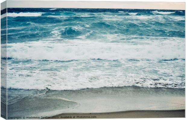 Waves Crashing, New Zealand Otago Peninsula Canvas Print by Madeleine Deaton
