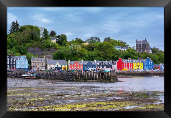 Vibrant Tobermory Harbour at Low Tide Framed Print by Kasia Design
