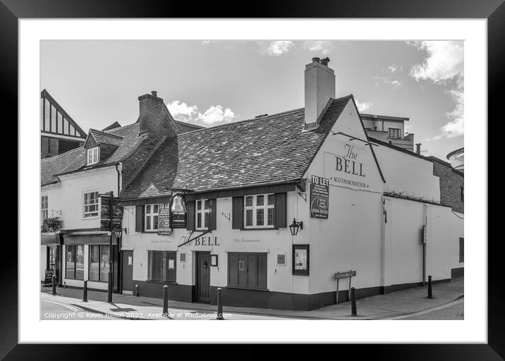 The Bell public house and hotel, Frogmoor, High Wycombe.  Framed Mounted Print by Kevin Hellon