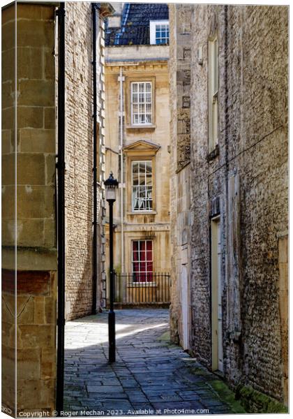 Back streets of Bath Somerset. Canvas Print by Roger Mechan