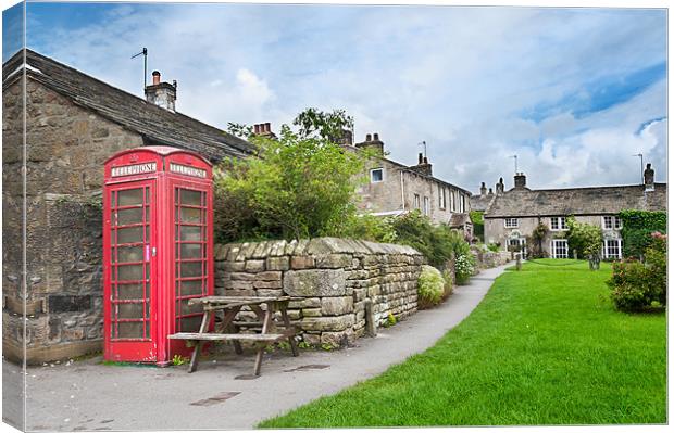 Red Telephone Box on the green Canvas Print by Stephen Mole