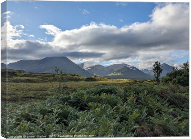 Cuillin Hills on the Isle of Skye Canvas Print by Simon Gladwin