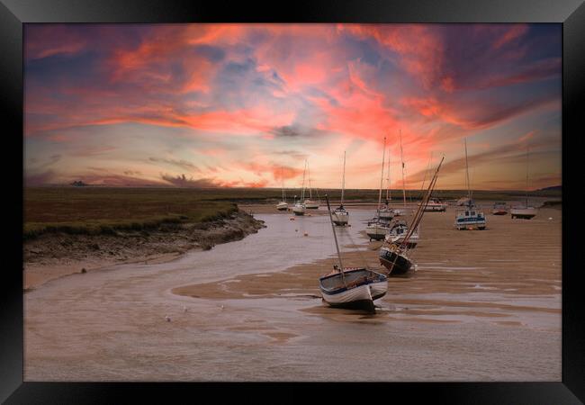 Sunset at Wells Next the Sea Framed Print by Dave Jenkins