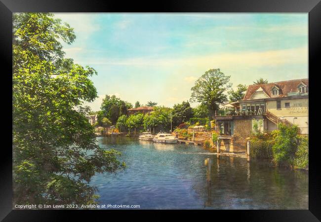 The Thames at Ray Mill Island Framed Print by Ian Lewis