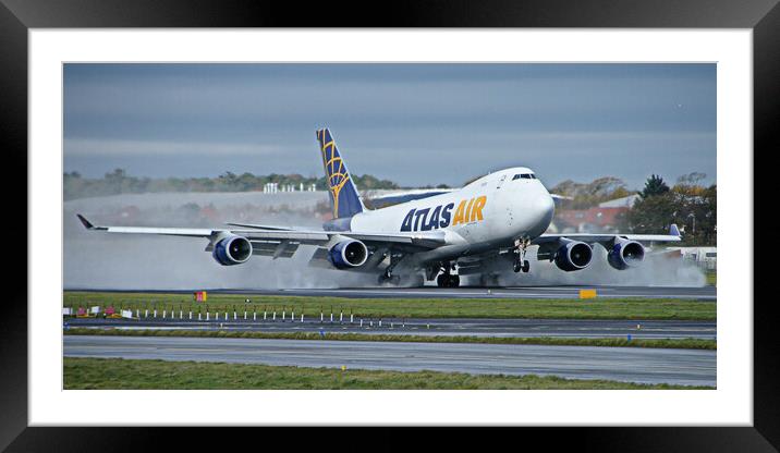 Boeing 747 drying the runway Framed Mounted Print by Allan Durward Photography