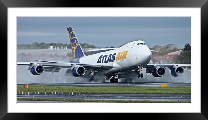 Boeing 747, reverse thrust on Framed Mounted Print by Allan Durward Photography