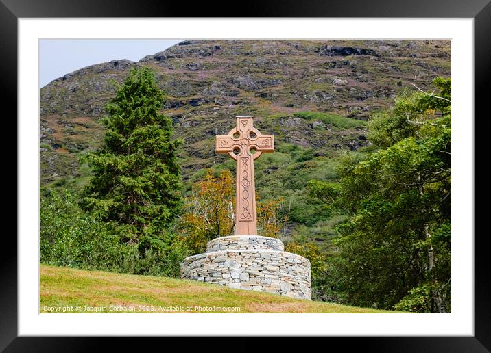 Christian, wooden cross in the countryside, Celtic style, in Ireland. Framed Mounted Print by Joaquin Corbalan