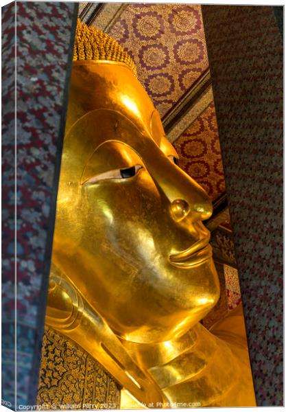  Face Reclining Buddha Front Wat Pho Bangkok Thailand Canvas Print by William Perry