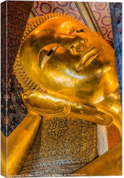  Face Reclining Buddha Wat Pho Bangkok Thailand Canvas Print by William Perry
