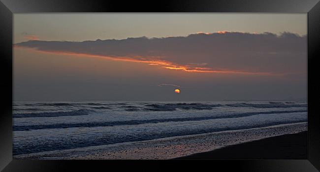 Warkworth Beach Sunrise Framed Print by David Pringle