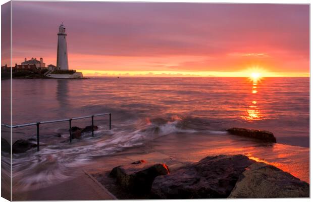 St Marys Lighthouse, Whitley Bay Sunrise Canvas Print by Tim Hill