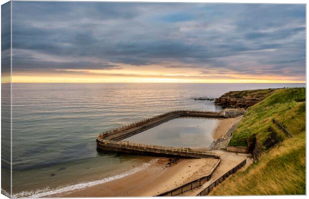 Tynemouth Outdoor Pool Canvas Print by Steve Smith