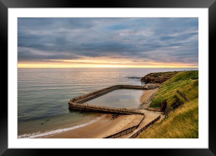 Tynemouth Outdoor Pool Framed Mounted Print by Steve Smith