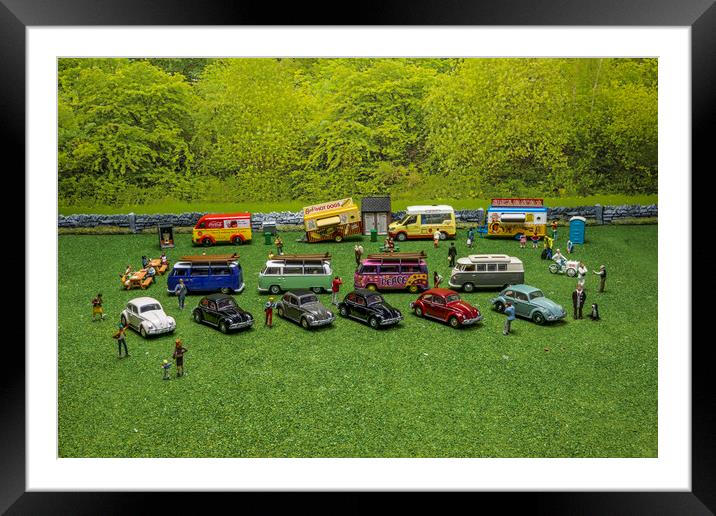 VW Owners Club Framed Mounted Print by Steve Purnell