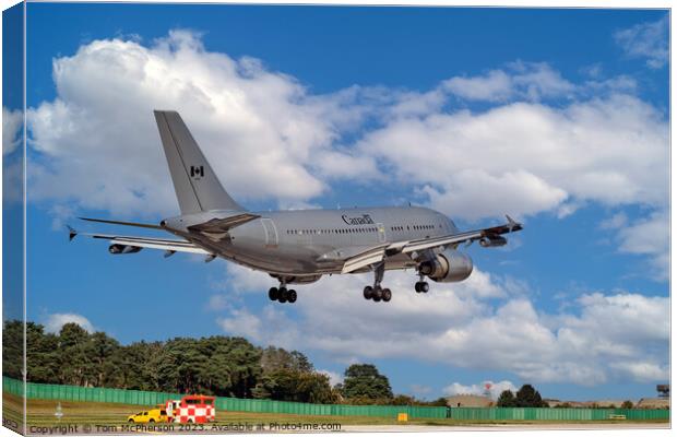 RCAF Polaris Descends on RAF Lossiemouth Canvas Print by Tom McPherson