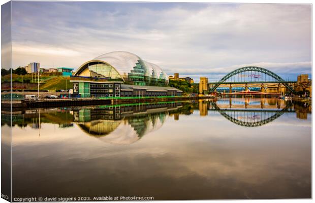 Newcastle quayside reflections Canvas Print by david siggens